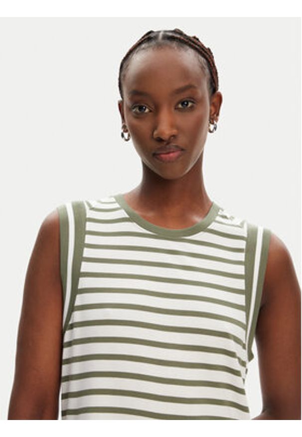 Olsen Sukienka codzienna 13002034 Zielony Regular Fit. Okazja: na co dzień. Kolor: zielony. Materiał: wiskoza. Typ sukienki: proste. Styl: casual