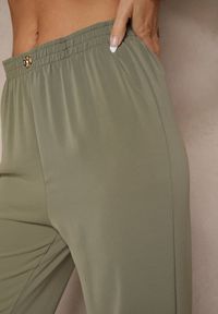 Renee - Zielone Wiskozowe Spodnie High Waist o Prostym Fasonie Saliella. Okazja: na co dzień. Stan: podwyższony. Kolor: zielony. Materiał: wiskoza. Sezon: lato, wiosna. Styl: elegancki, casual #5