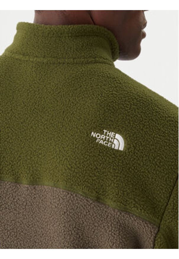 The North Face Polar Yumiori NF0A883S Khaki Regular Fit. Kolor: brązowy. Materiał: syntetyk