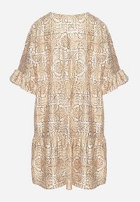 Born2be - Beżowa Sukienka z Lnem o Rozkloszowanym Kroju z Falbanami i Metalicznym Nafrukiem Rinanis. Okazja: na co dzień. Typ kołnierza: dekolt w serek. Kolor: beżowy. Materiał: len. Wzór: aplikacja. Styl: klasyczny, casual, elegancki #2