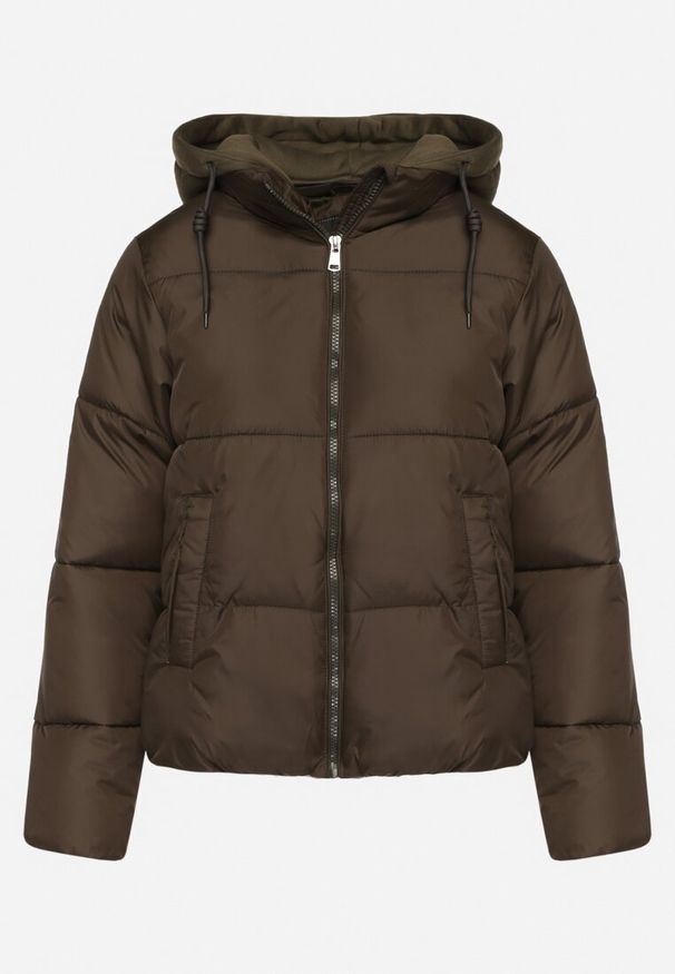 Born2be - Ciemnozielona Pikowana Kurtka z Kapturem Mivuna. Okazja: na co dzień. Typ kołnierza: kaptur. Kolor: zielony. Materiał: jeans. Długość: krótkie. Styl: casual