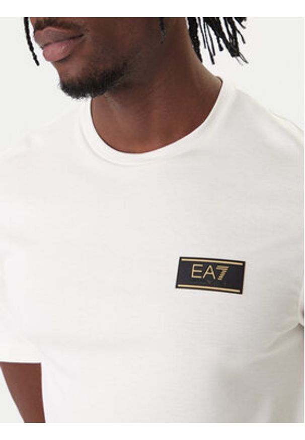 EA7 Emporio Armani T-Shirt 7M001331 AF13739 U0004 Écru Regular Fit. Materiał: wiskoza
