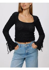 Reserved - Koronkowy longsleeve - czarny. Kolor: czarny. Materiał: koronka. Długość rękawa: długi rękaw #1