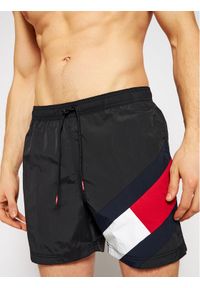 TOMMY HILFIGER - Tommy Hilfiger Szorty kąpielowe UM0UM02048 Czarny Slim Fit. Kolor: czarny. Materiał: syntetyk