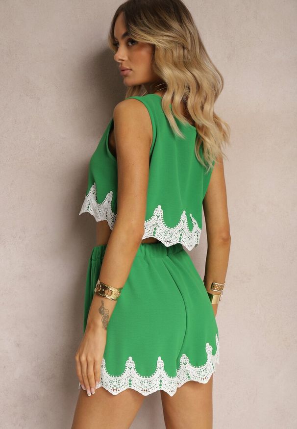 Renee - Zielony Komplet Ozdobiony Koronką Top na Ramiączkach Szorty Luźne High Waist Filoa. Kolor: zielony. Materiał: koronka. Wzór: koronka, aplikacja