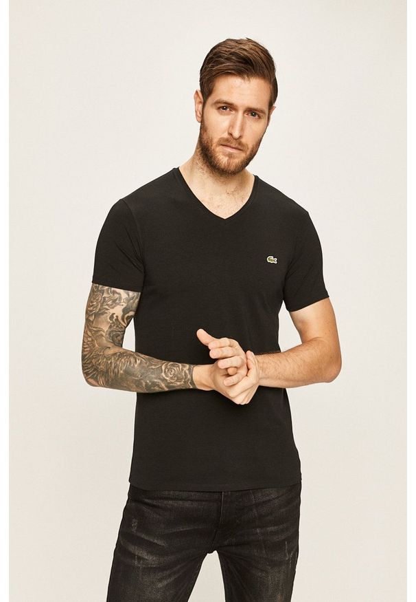 Lacoste - T-shirt. Okazja: na co dzień. Kolor: czarny. Materiał: dzianina. Styl: casual