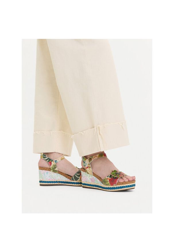 Espadryle Laura Vita. Kolor: beżowy