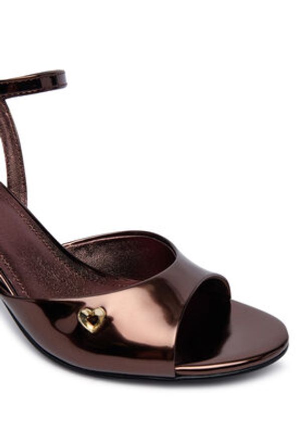 Love Moschino - LOVE MOSCHINO Sandały JA16107G0OJE0203 Czarny. Kolor: czarny. Materiał: skóra