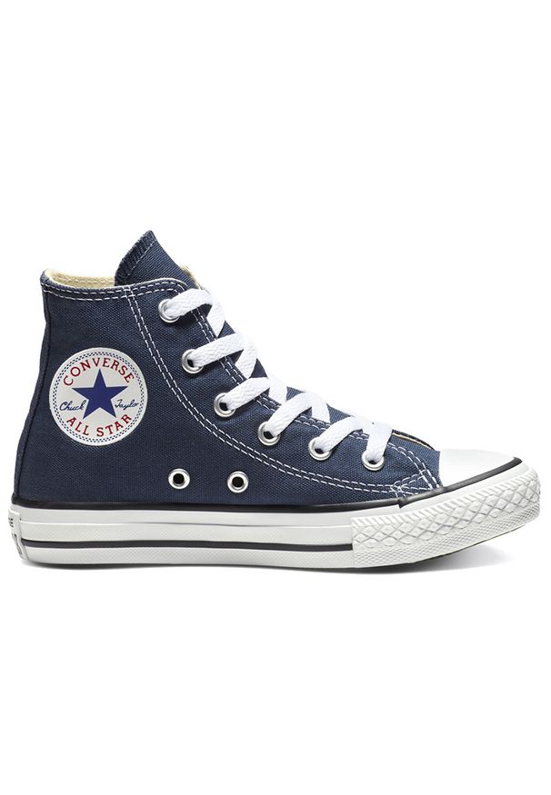 Converse Chuck Taylor All Star > 3J233. Zapięcie: sznurówki. Szerokość cholewki: normalna. Wzór: aplikacja. Styl: klasyczny