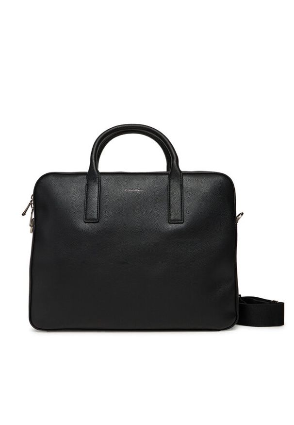 Calvin Klein Torba na laptopa Raised Commuter LV04D3157G Czarny. Kolor: czarny. Materiał: skóra