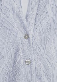 Renee - Niebieska Koronkowa Sukienka Boho Rozkloszowana z Paskiem w Talii Irinsea. Okazja: na co dzień. Kolor: niebieski. Materiał: koronka. Wzór: koronka. Typ sukienki: rozkloszowane, proste. Styl: boho #2