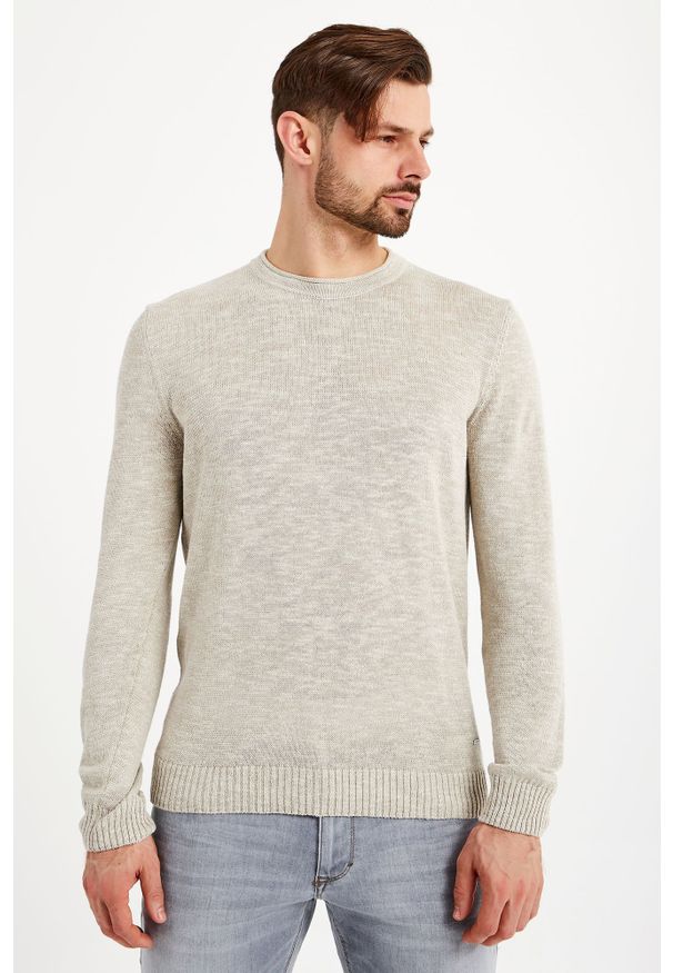 SWETER LEO JOOP!. Materiał: dzianina. Wzór: melanż, aplikacja