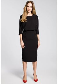 MOE - Sukienka elegancka midi kimonowa góra i dopasowany dół czarna. Okazja: na randkę, na spotkanie biznesowe, do pracy. Kolor: czarny. Typ sukienki: dopasowane. Styl: elegancki. Długość: midi #3
