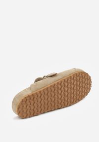 Born2be - Zielone Klapki na Grubej Podeszwie z Frędzlami Klamrami i Koralikami Glysnell. Okazja: na co dzień, do pracy, na spacer. Kolor: zielony. Materiał: jeans. Sezon: lato. Styl: casual, elegancki #9