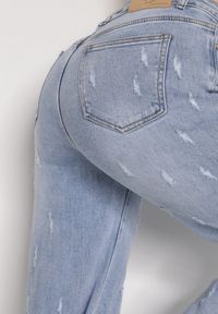 Born2be - Niebieskie Bawełniane Szerokie Jeansy z Wysokim Stanem i Przetarciami Lilinryss. Okazja: na co dzień. Stan: podwyższony. Kolor: niebieski. Styl: casual #8