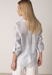 Born2be - Niebieska Transparentna Koszula Ozdobiona Cyrkoniami Clymadia. Okazja: na co dzień. Kolor: niebieski. Materiał: jeans. Wzór: aplikacja. Styl: casual, klasyczny #5