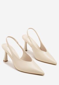 Renee - Beżowe Sandały Vices na Szpilce Slingback Ozdobione Nitami Kolliva. Okazja: na co dzień, na spotkanie biznesowe. Kolor: beżowy. Wzór: aplikacja. Obcas: na szpilce. Styl: biznesowy, klasyczny, elegancki, casual #6