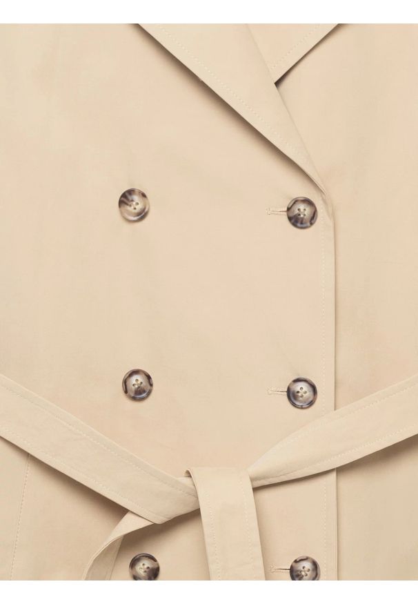 Big-Star - Trencz dziewczęcy dwurzędowy wiązany beżowy Eliska 801. Okazja: na co dzień, na spacer. Kolor: beżowy. Materiał: materiał. Długość: krótkie. Wzór: kratka. Sezon: jesień. Styl: klasyczny, casual, elegancki