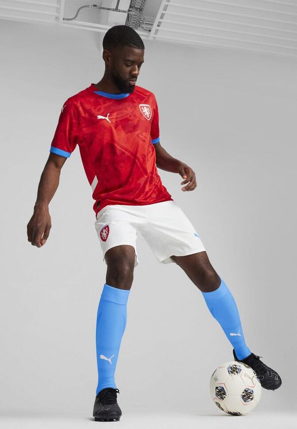 Puma - Męska koszulka domowa reprezentacji Czech w piłce nożnej 2024 PUMA. Kolor: czerwony. Sport: piłka nożna