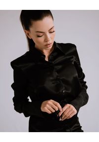 DOLLINA - Czarna mini sukienka z wiskozy Azala. Kolor: czarny. Materiał: wiskoza. Typ sukienki: dopasowane. Styl: glamour. Długość: mini #2
