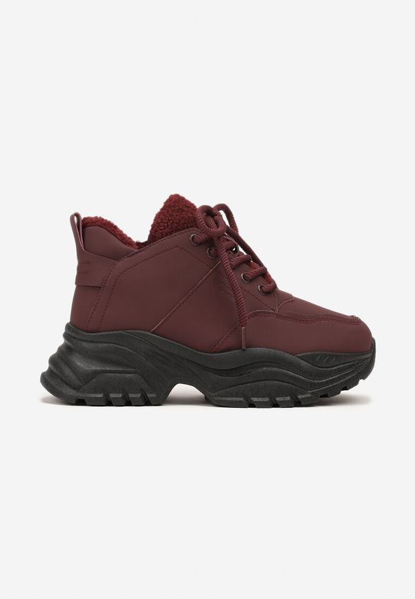 Renee - Bordowe Trapery Sneakersy Vices na Platformie z Tłoczeniem Nirrise. Okazja: na co dzień. Kolor: czerwony. Materiał: dresówka. Obcas: na platformie. Styl: casual