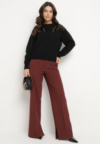 Born2be - Czarny Sweter z Siateczkowymi Wstawkami z Cekinami Perełkami i Koralikami Evoriana. Okazja: na co dzień. Kolor: czarny. Materiał: jeans. Styl: glamour, casual, elegancki #6