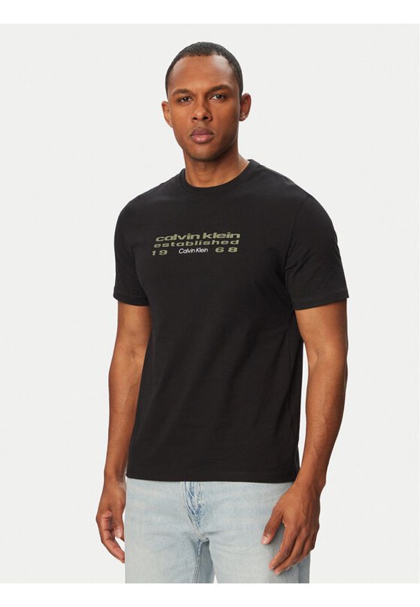 Calvin Klein Jeans T-Shirt SS 30s EU LV04RG800G Czarny Regular Fit. Kolor: czarny. Materiał: bawełna