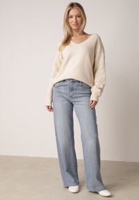 Born2be - Niebieskie Szerokie Jeansy z Bawełną z Wysokim Stanem Ninuin. Stan: podwyższony. Kolor: niebieski. Wzór: koronka. Styl: elegancki, klasyczny #1