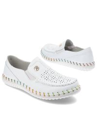 Białe Półbuty Artiker Modne Wsuwane Obuwie Damskie. Okazja: na co dzień. Zapięcie: bez zapięcia. Kolor: biały. Materiał: skóra. Wzór: ażurowy, kolorowy. Styl: casual, elegancki #4