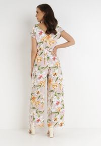 Born2be - Jasnoróżowy Kombinezon Arola. Kolor: różowy. Materiał: tkanina, materiał. Długość rękawa: na ramiączkach. Długość: długie. Wzór: aplikacja #5