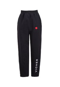 VICHER - Czarne spodnie dresowe REBELL. Kolor: czarny. Materiał: dresówka. Wzór: haft #3