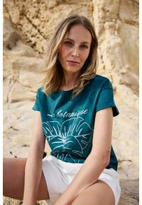 MOODO - Bawełniana bluzka z nadrukiem zielona. Kolor: zielony. Materiał: bawełna. Wzór: nadruk #1