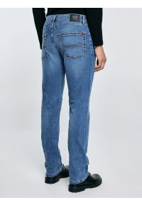 Big-Star - Jeansy męskie z prostą nogawką niebieskie Trent 114. Okazja: na co dzień. Kolor: niebieski. Wzór: haft. Sezon: wiosna, jesień, lato. Styl: casual, klasyczny #5