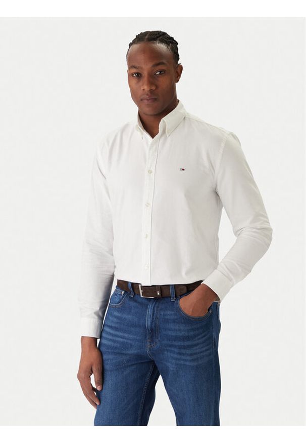 Tommy Jeans Koszula Oxford DM0DM22836 Écru Regular Fit. Kolor: kremowy. Materiał: bawełna