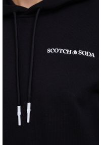 Scotch & Soda Bluza bawełniana kolor czarny z kapturem z nadrukiem. Typ kołnierza: kaptur. Kolor: czarny. Materiał: bawełna. Wzór: nadruk, aplikacja #6