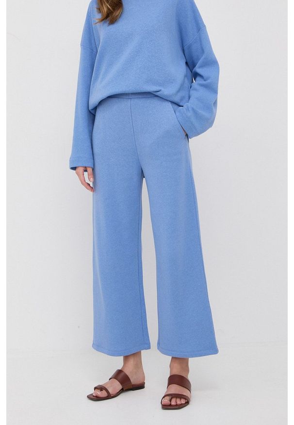Max Mara Leisure spodnie dresowe damskie szerokie high waist. Stan: podwyższony. Kolor: niebieski. Materiał: dresówka. Wzór: gładki
