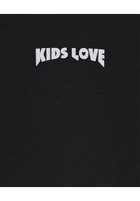 KIDS LOVE - Czarna bluza o długim kroju Menfi. Typ kołnierza: kaptur. Kolor: czarny. Materiał: dresówka, bawełna, puch. Długość: długie