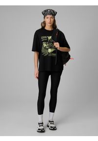 4f - 4F T-shirt loose z nadrukiem damski - czarny M. Okazja: na co dzień. Kolor: czarny. Materiał: dzianina, jeans, materiał. Wzór: nadruk. Styl: casual, klasyczny #2