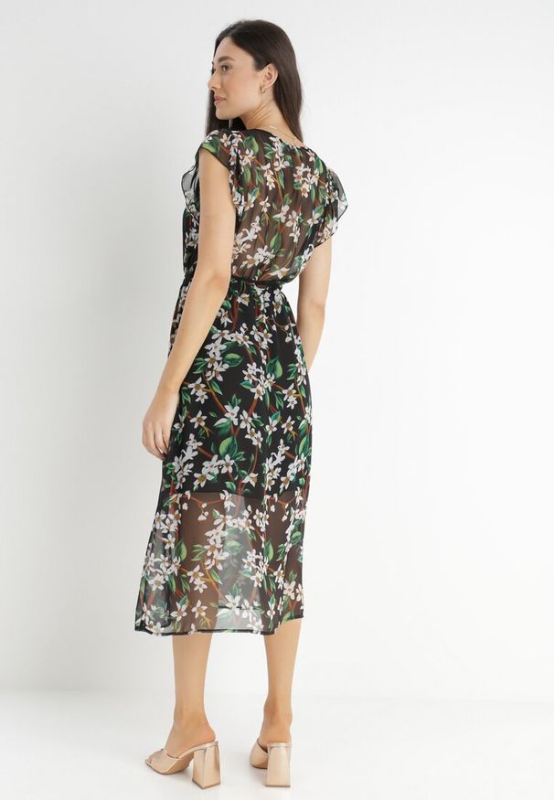 Born2be - Czarna Sukienka Gobney. Kolor: czarny. Materiał: tkanina, wiskoza, materiał. Długość rękawa: krótki rękaw. Wzór: kwiaty. Długość: midi