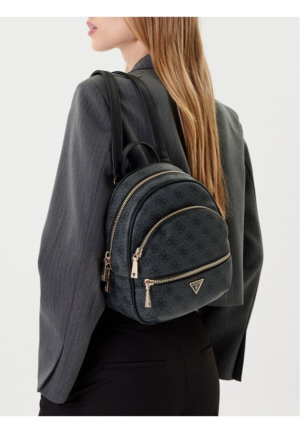Guess Plecak Manhattan II HWSG71 18320 Szary. Kolor: szary. Materiał: skóra