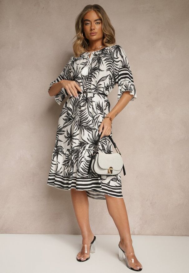 Renee - Biała Pudełkowa Sukienka Zdobiona Roślinnym Printem i Wiązaniem przy Dekolcie Miranissa. Okazja: na co dzień. Kolor: biały. Materiał: materiał, bawełna. Wzór: nadruk, aplikacja. Typ sukienki: proste. Styl: casual, elegancki