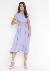 Born2be - Fioletowa Midi Sukienka Zapinana na Guziki z Wiązanym Paskiem Alyssama. Kolor: fioletowy. Materiał: materiał. Długość: midi #1