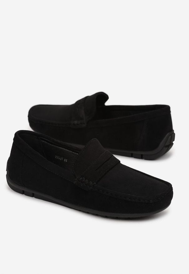 Born2be - Czarne Półbuty Asteia. Wysokość cholewki: przed kostkę. Zapięcie: bez zapięcia. Kolor: czarny. Materiał: zamsz. Szerokość cholewki: normalna. Wzór: aplikacja. Obcas: na płaskiej podeszwie. Styl: klasyczny