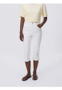 Reserved - Jeansy capri - biały. Kolor: biały #1