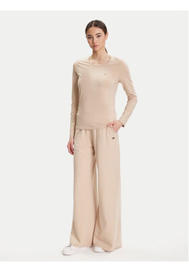 EA7 Emporio Armani Spodnie dresowe 7W000462 AF13135 U1046 Beżowy Relaxed Fit. Kolor: beżowy. Materiał: bawełna