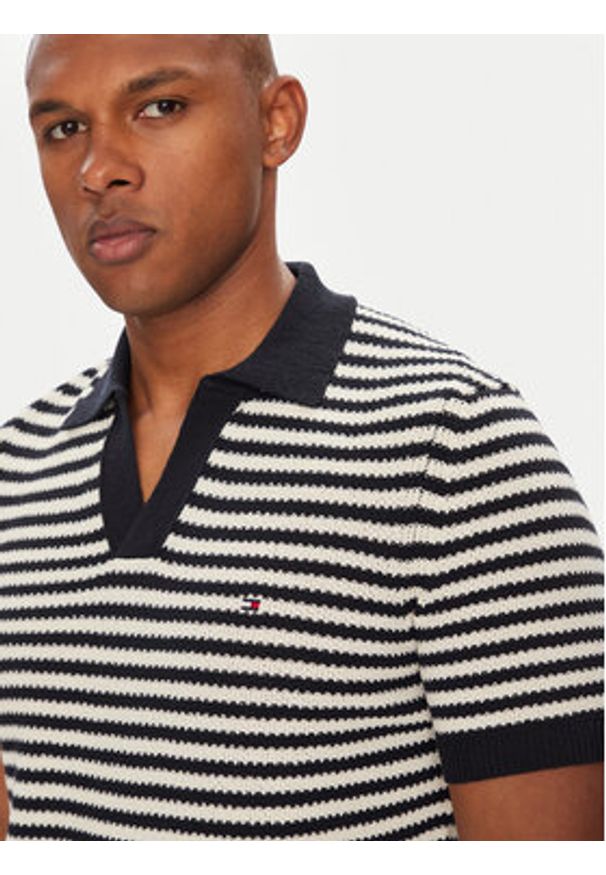 TOMMY HILFIGER - Tommy Hilfiger Polo MW0MW39531 Granatowy Regular Fit. Typ kołnierza: polo. Kolor: niebieski. Materiał: syntetyk