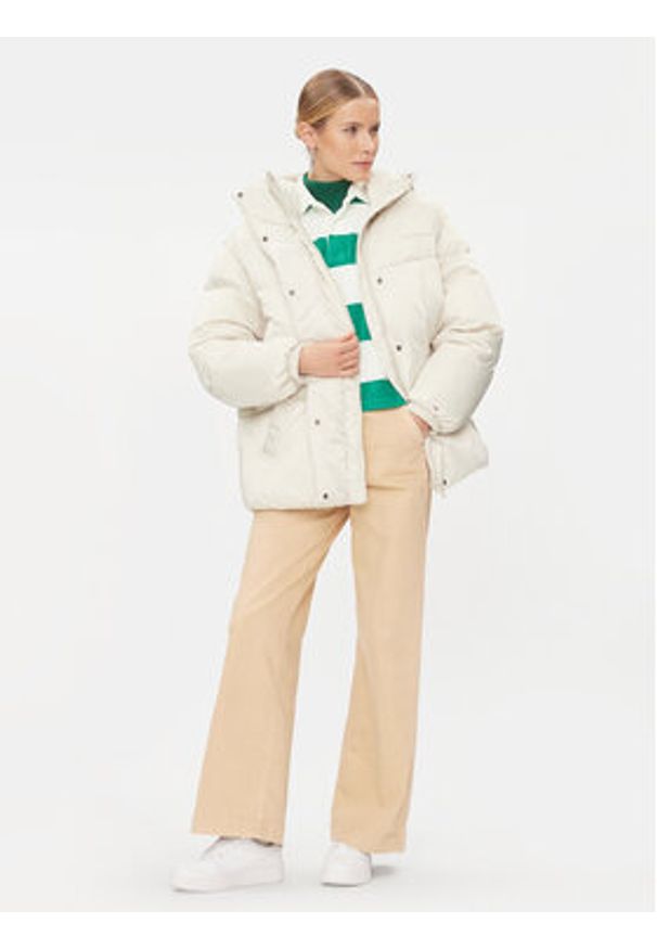 Tommy Jeans Kurtka zimowa Ovr Satin DW0DW16586 Écru Regular Fit. Materiał: syntetyk. Sezon: zima