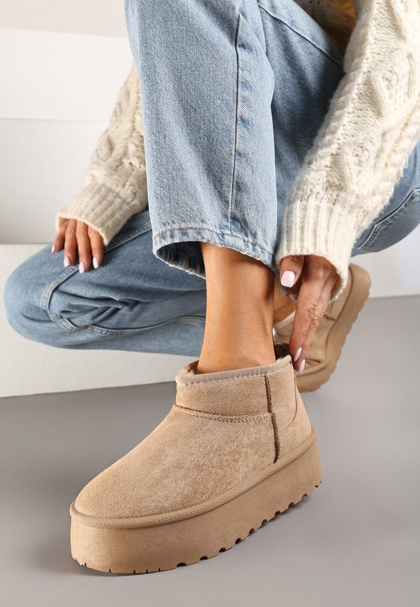 Born2be - Ciemnobeżowe Krótkie Śniegowce na Platformie Ringnalda. Okazja: na co dzień. Kolor: beżowy. Materiał: jeans, wełna. Sezon: zima. Obcas: na platformie. Styl: casual