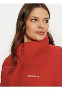 Guess Jeans Kurtka zimowa W4BL20 WGII2 Czerwony Regular Fit. Kolor: czerwony. Materiał: syntetyk. Sezon: zima #3