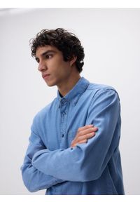 Reserved - Jeansowa koszula regular fit - niebieski. Kolor: niebieski. Materiał: jeans